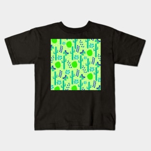 Cacti and butterflies in green Kids T-Shirt